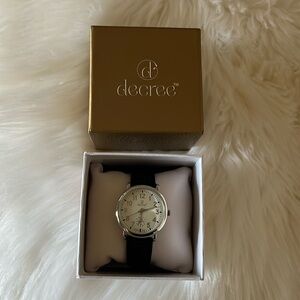 Decree Women’s (2nd hand) Wrist Watch
